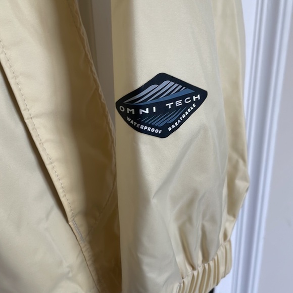 Columbia Sportswear Women’s Omni-Tech Waterproof Breathable Jacket Pale Yellow L - Picture 9 of 9